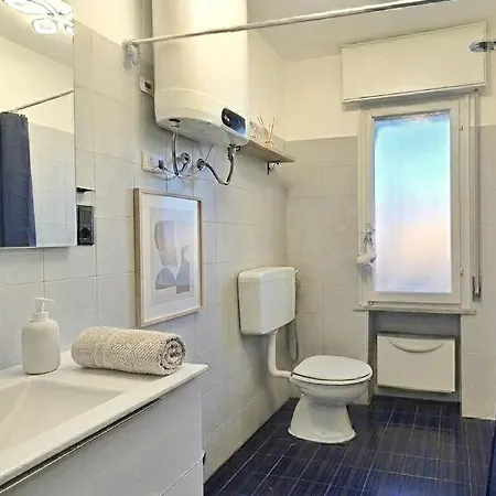 Ambra Blu Monolocale Con Terrazzo